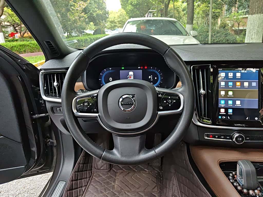 Volvo S90, 2021 3