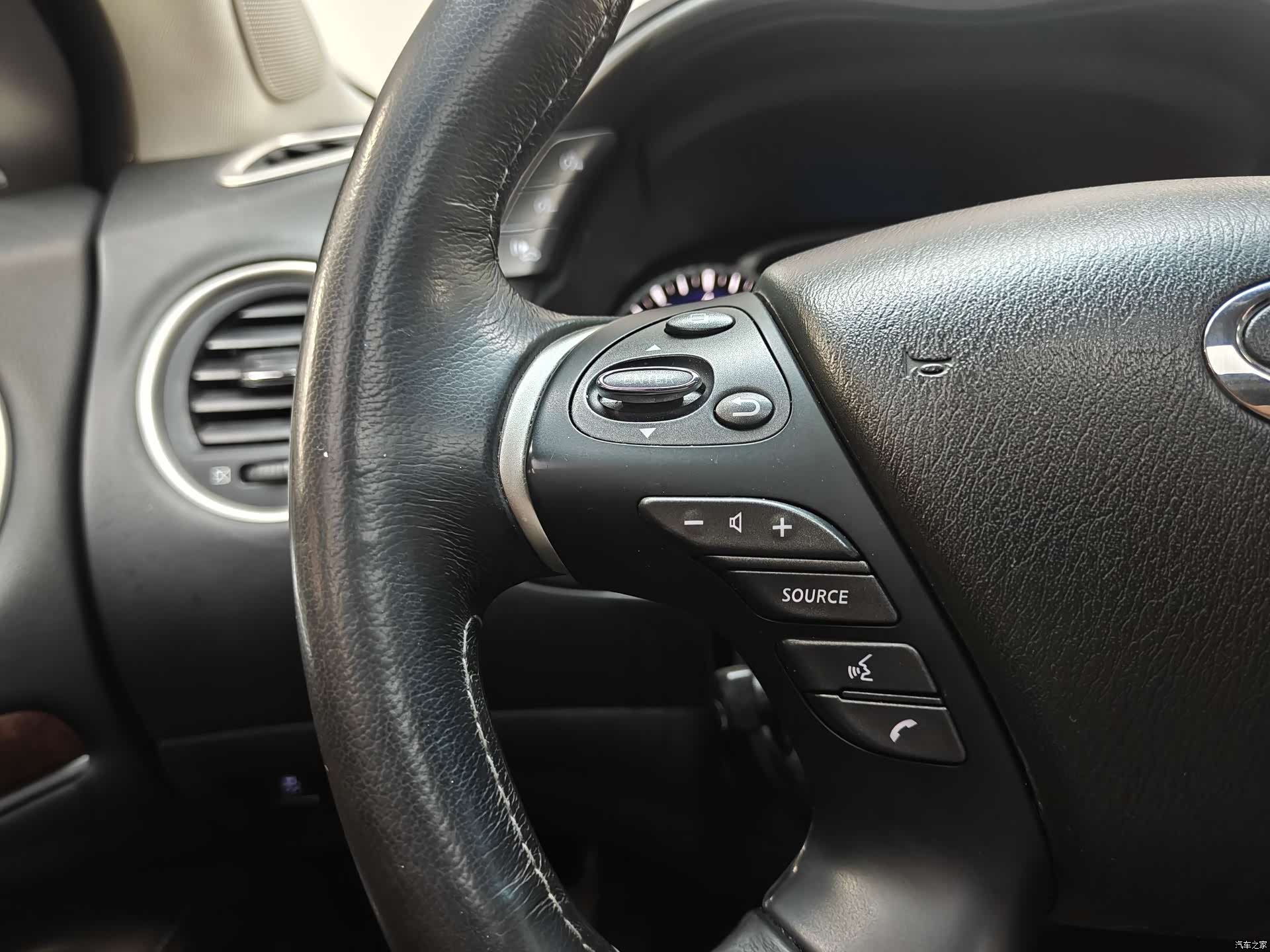 Infiniti QX60, 2018 11