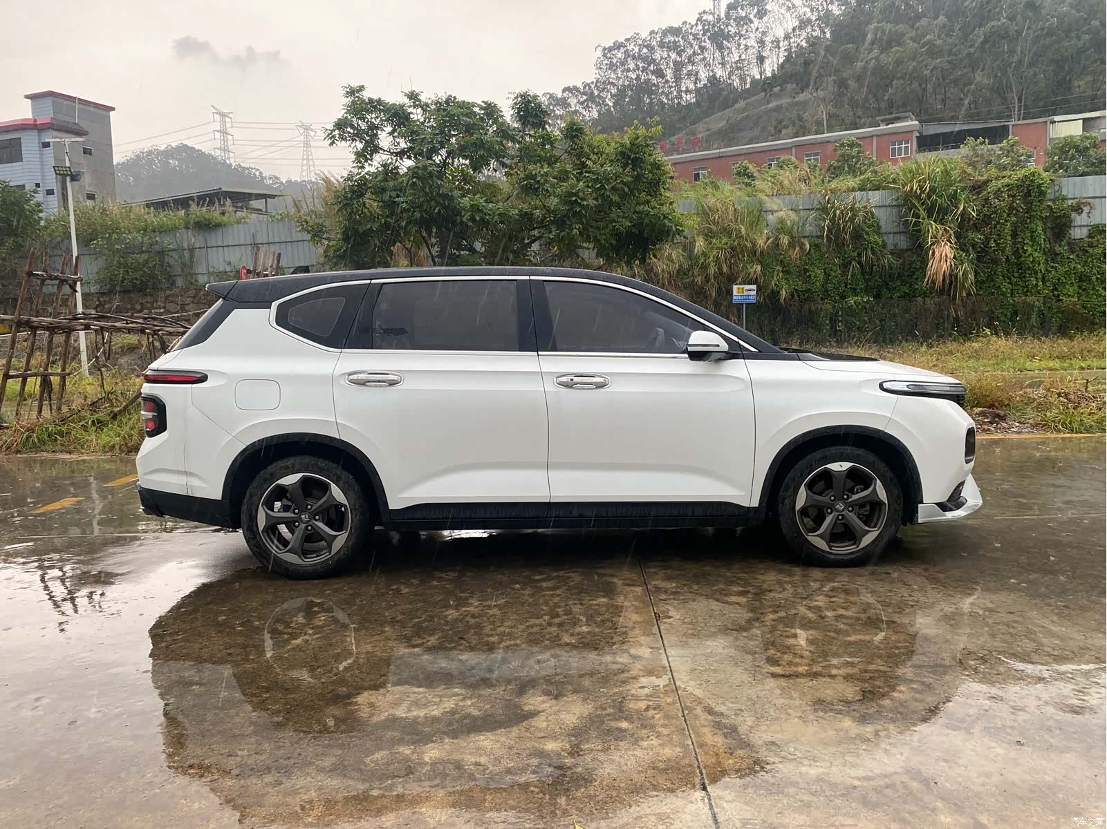 Wuling RM-5, 2020 14