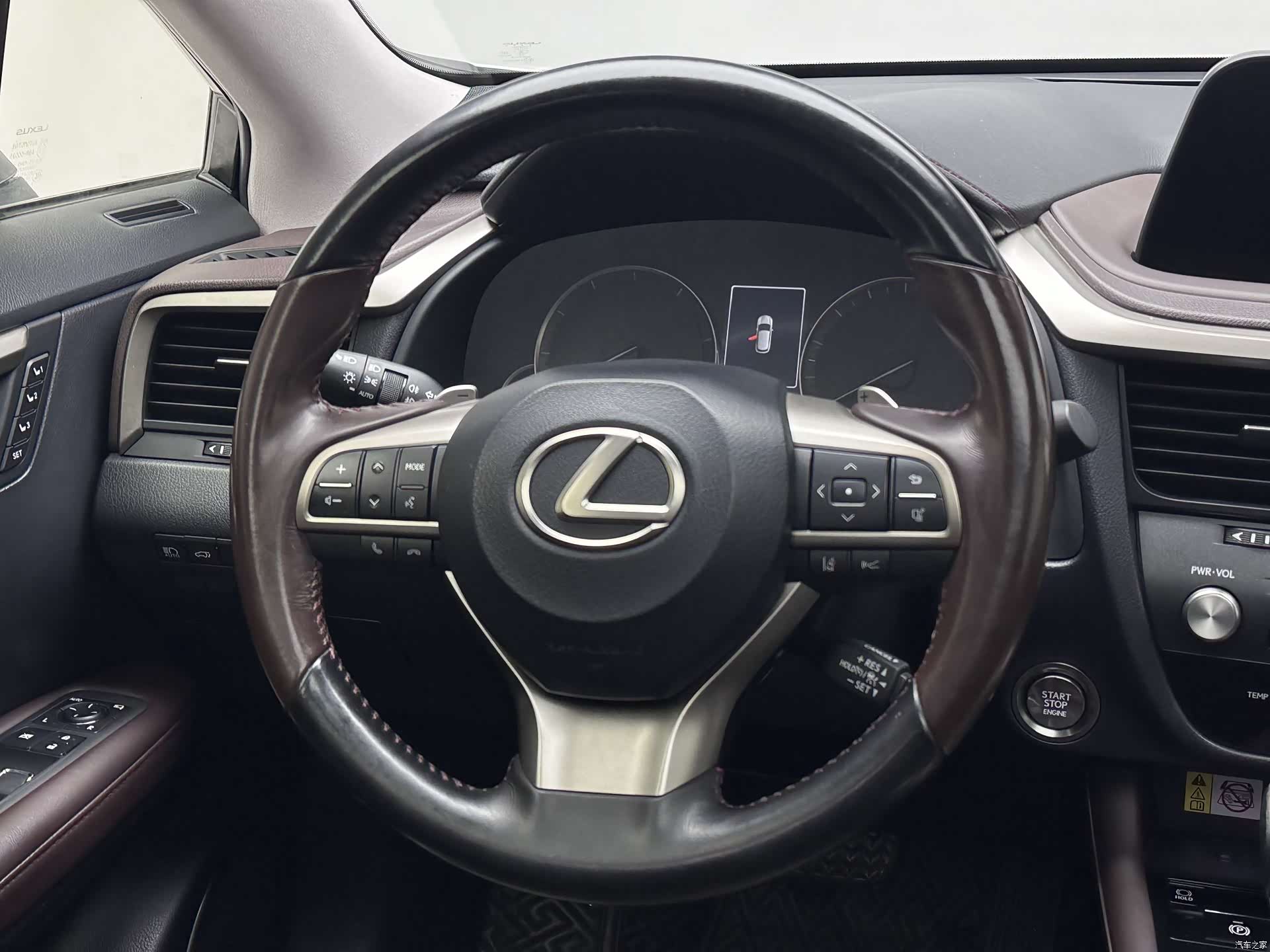 Lexus RX, 2020 13