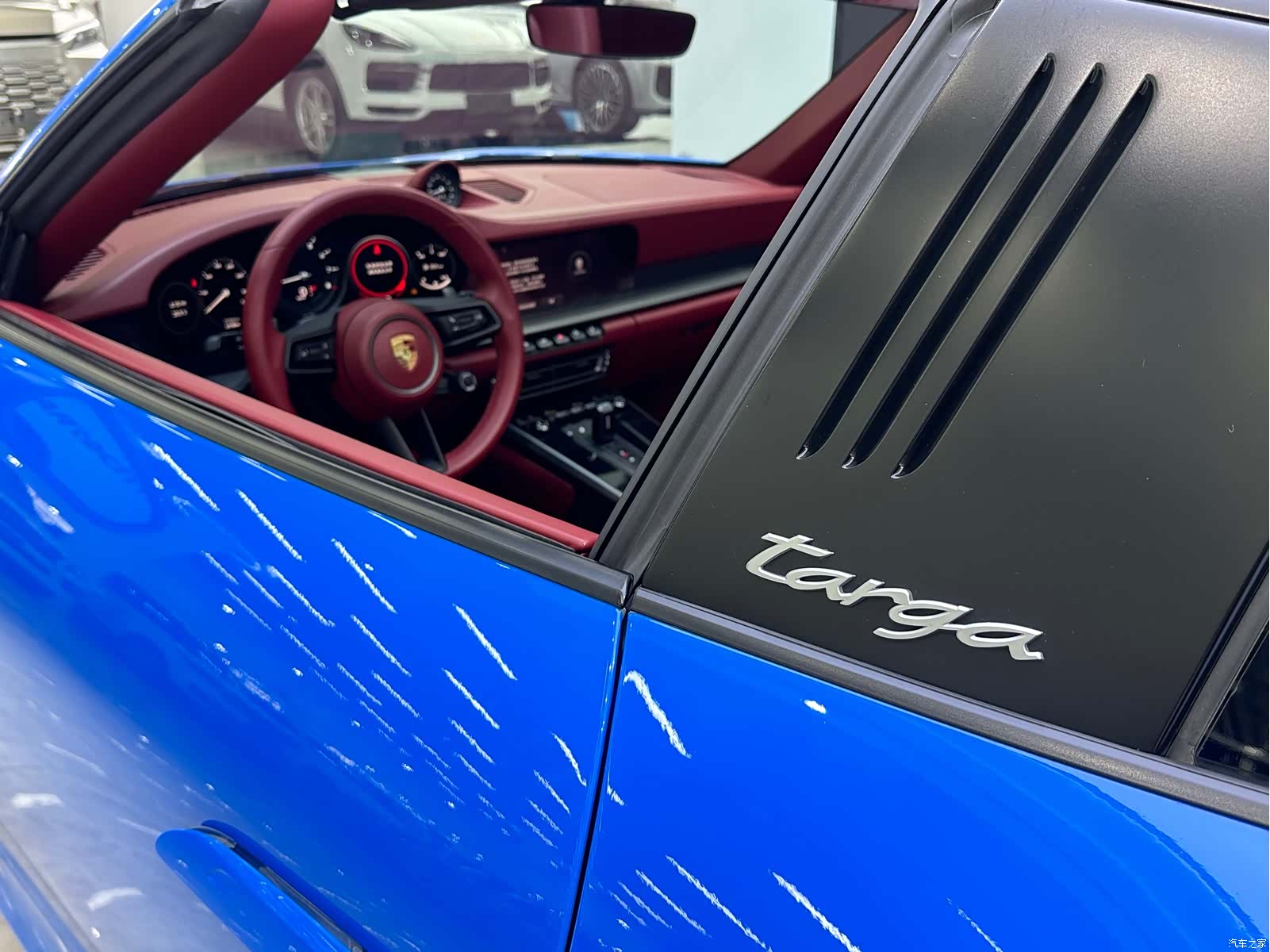 Porsche 911, 2023 10