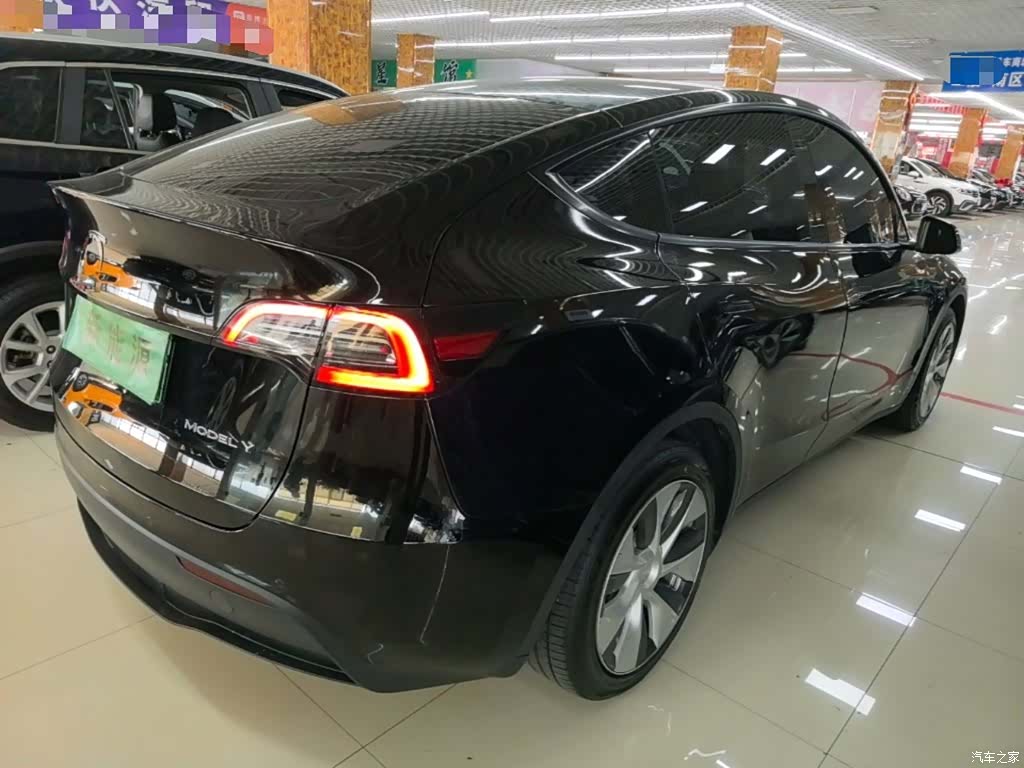 Tesla Model Y, 2021 7