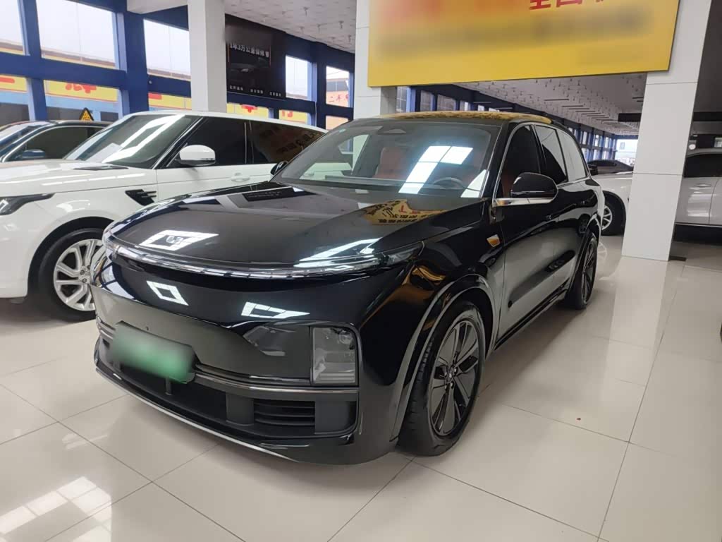 Li Auto L8