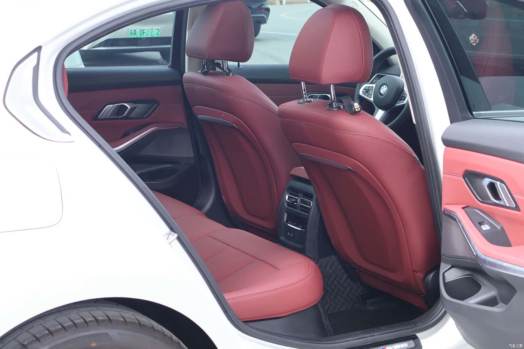 BMW 3 Series, 2024 9
