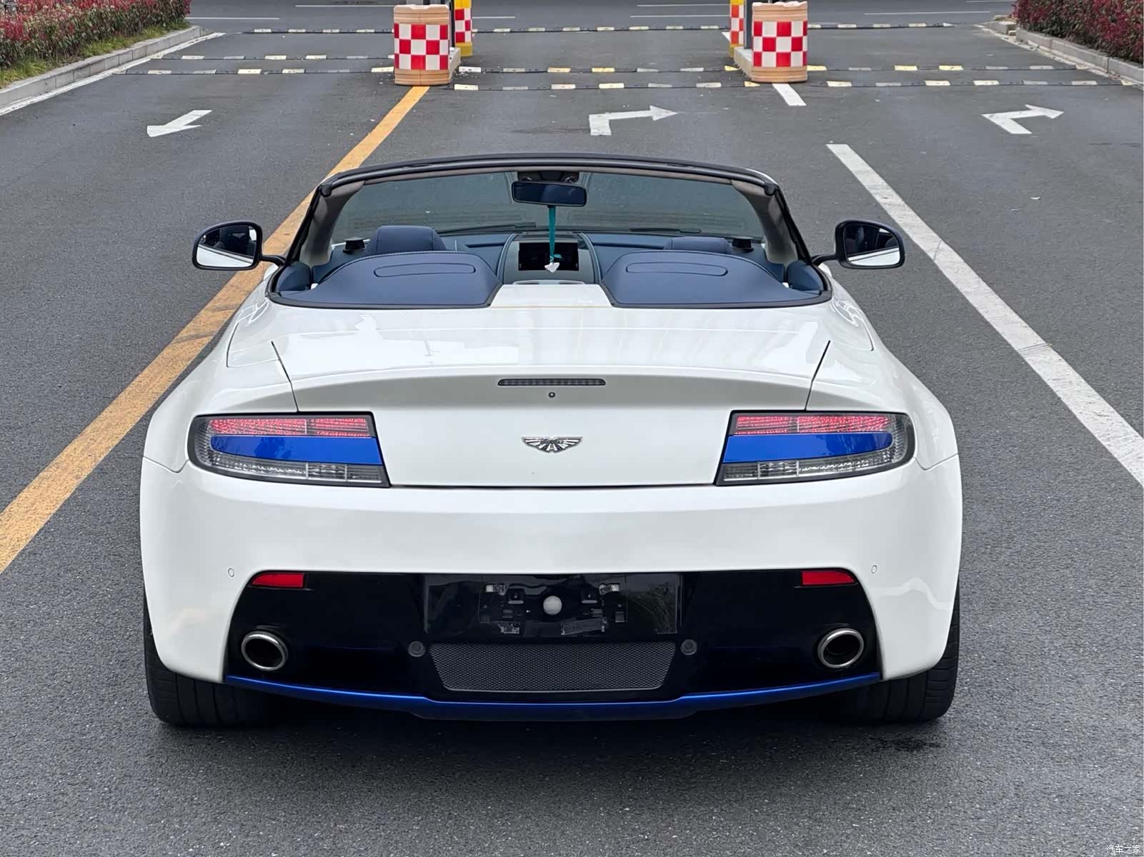 Aston Martin Vantage, 2018 16