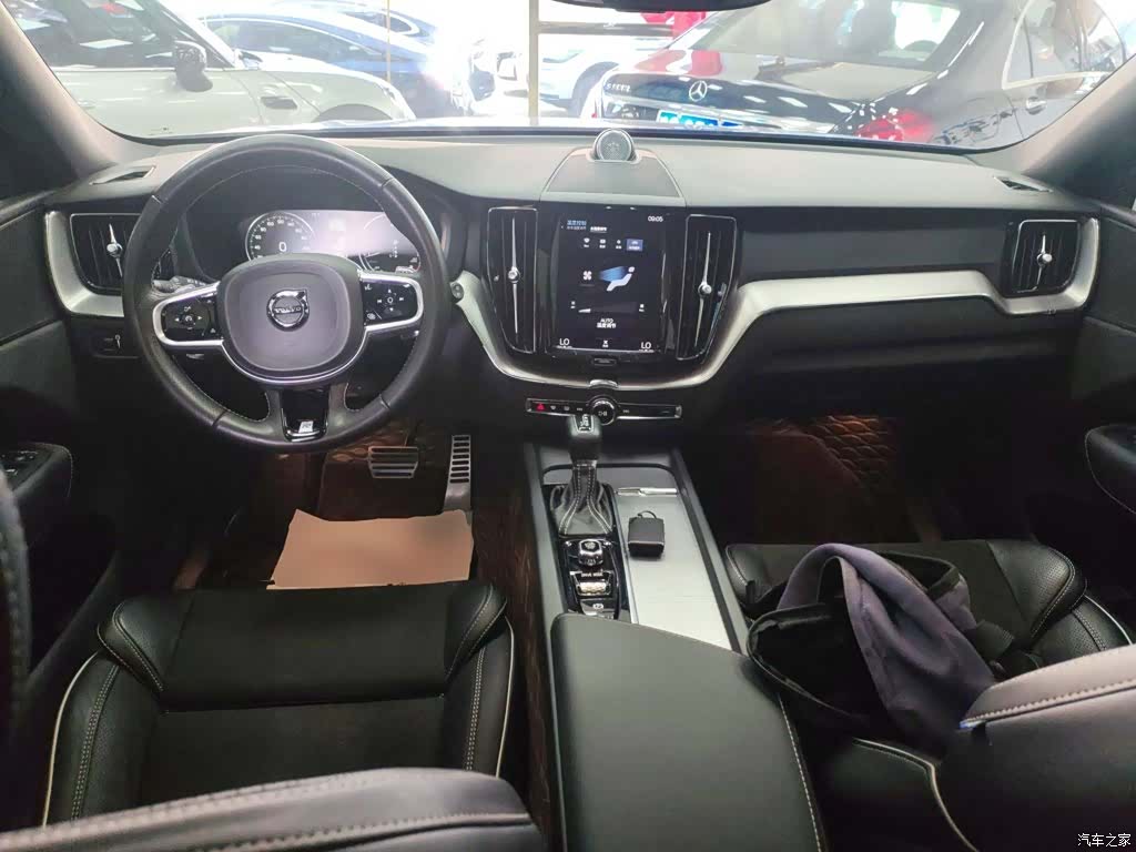 Volvo XC60, 2018 3