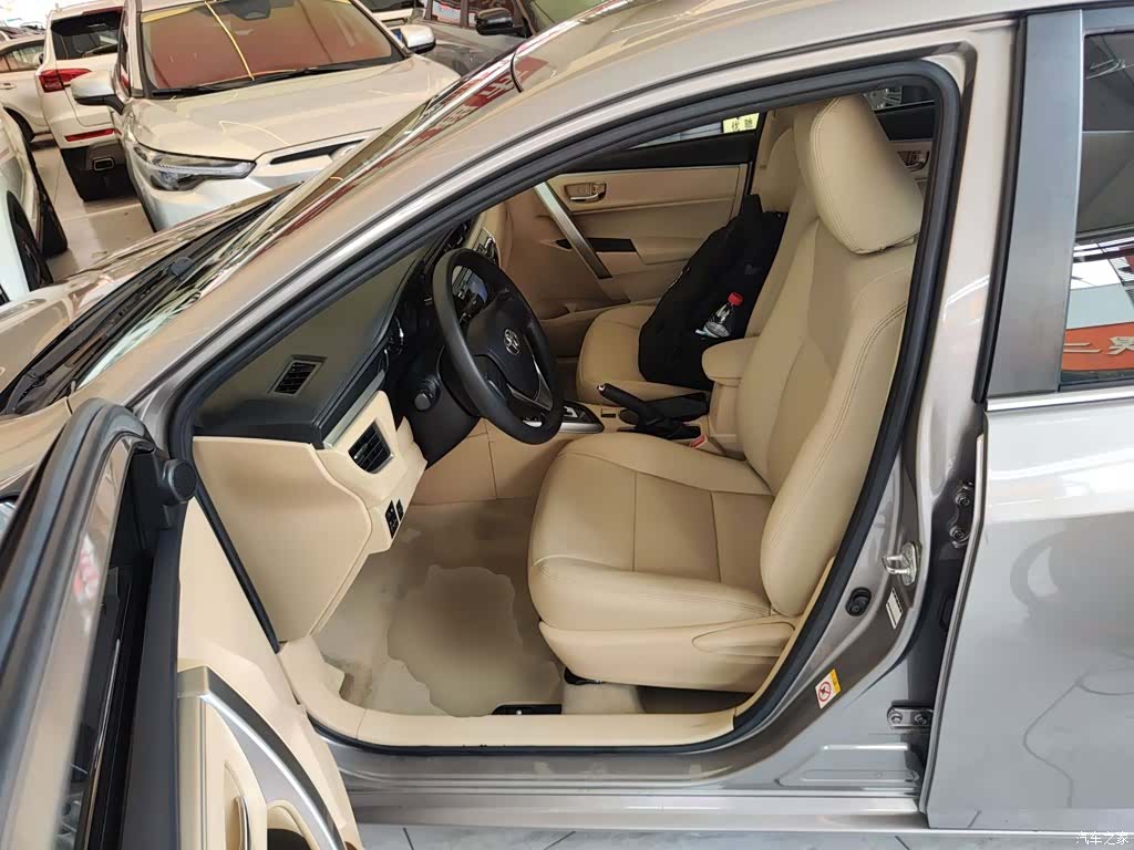 Toyota Corolla, 2015 8