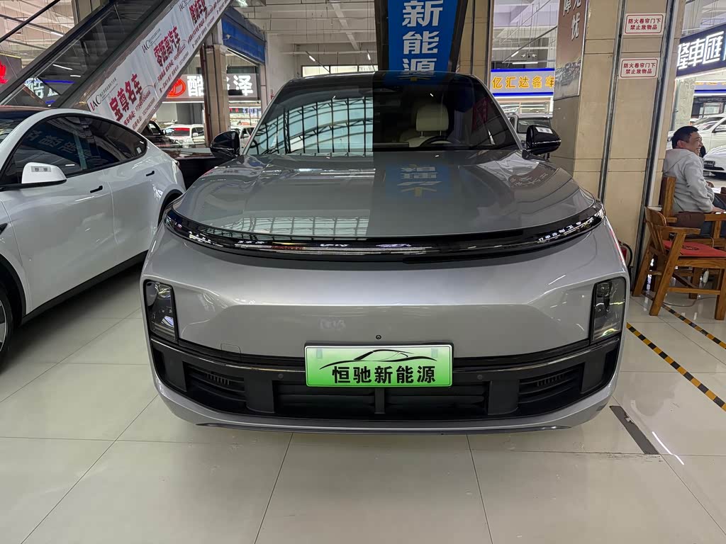 Li Auto L8 2023 Pro