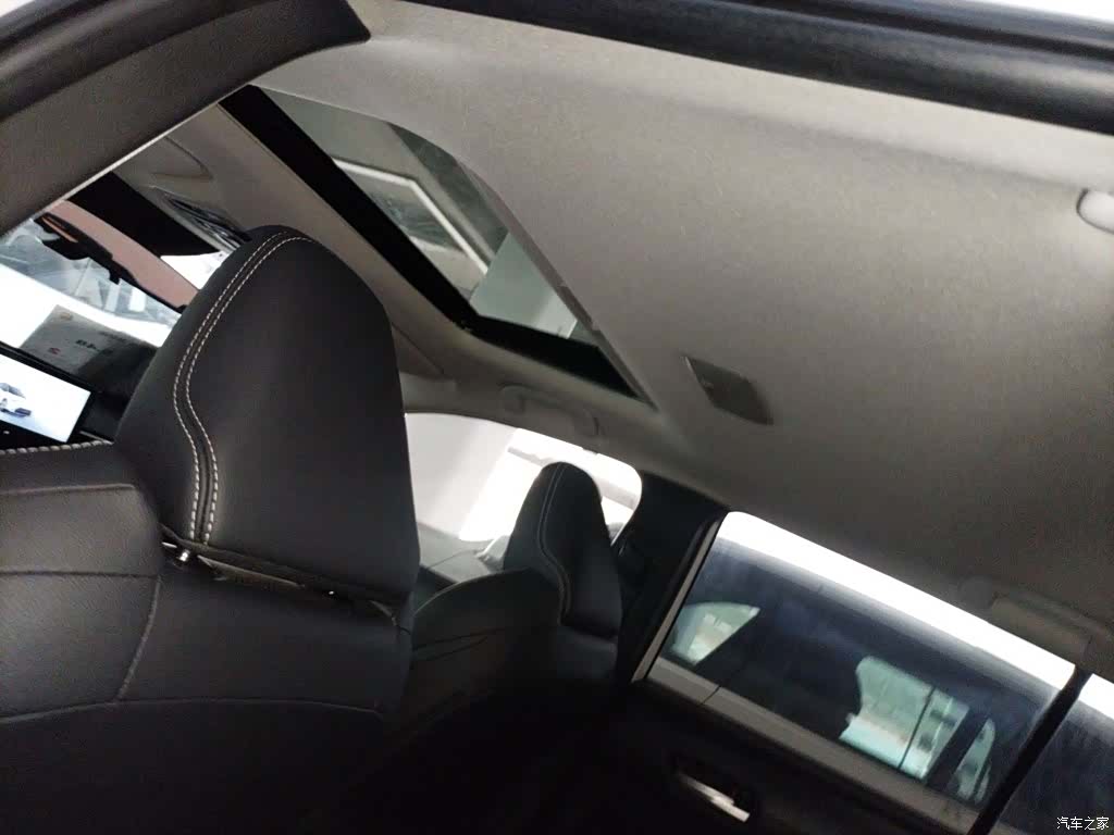 Toyota Frontlander, 2023 14