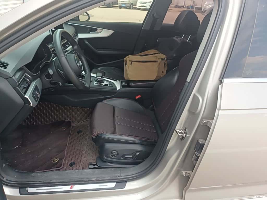 Audi A4L, 2019 15