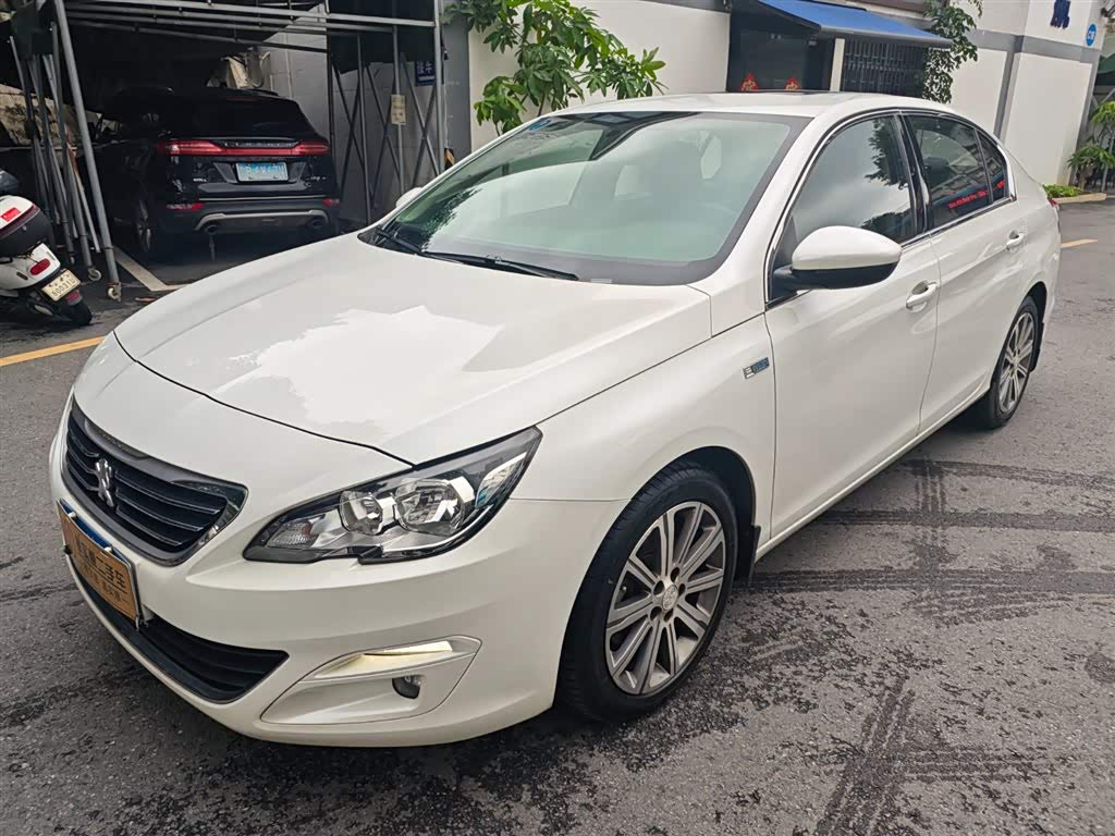 Peugeot 408