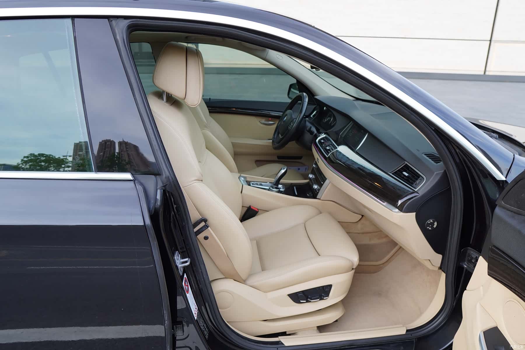 BMW 5 Series, 2013 15