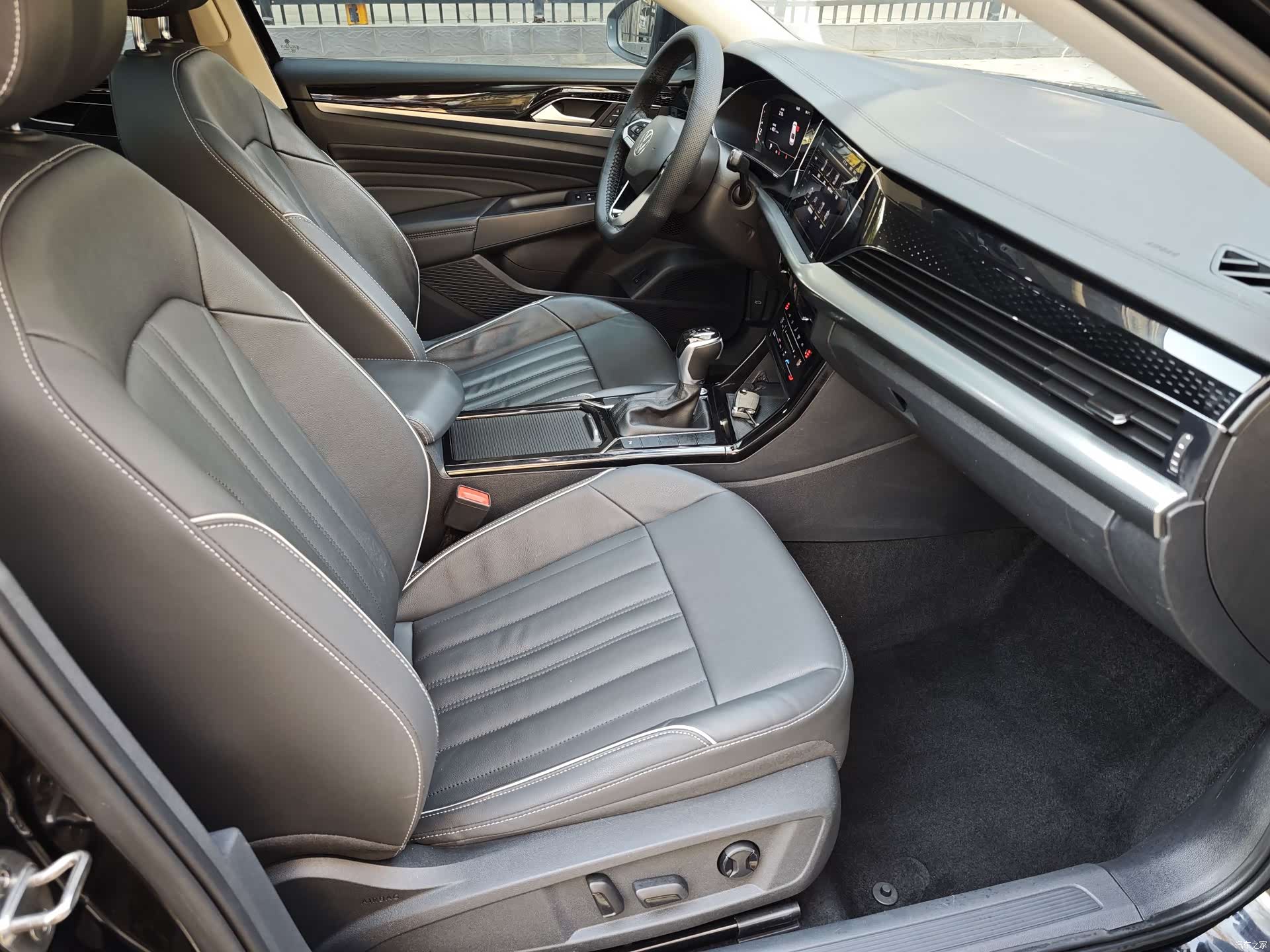 Volkswagen Passat, 2021 8