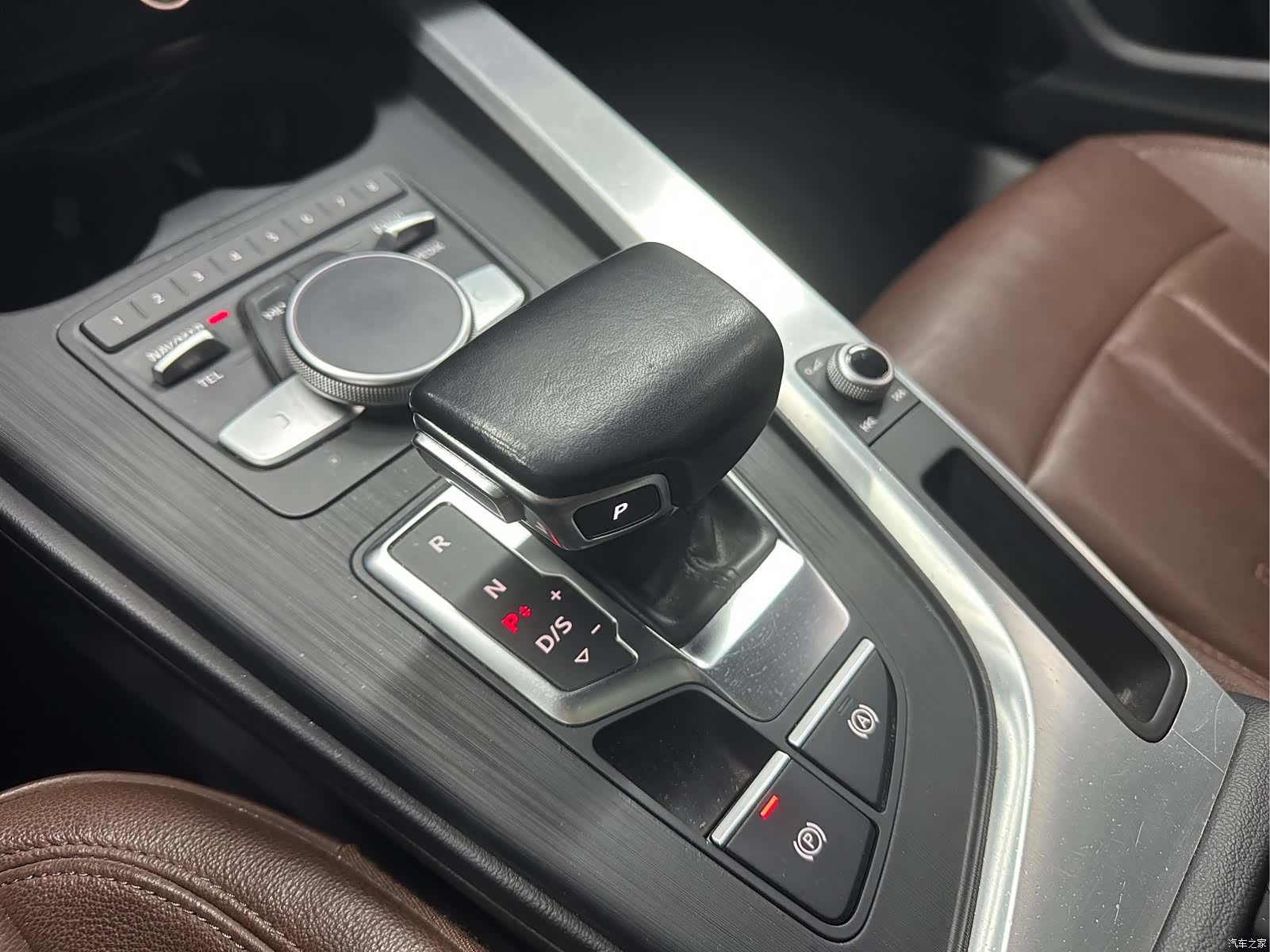 Audi A4L, 2017 18