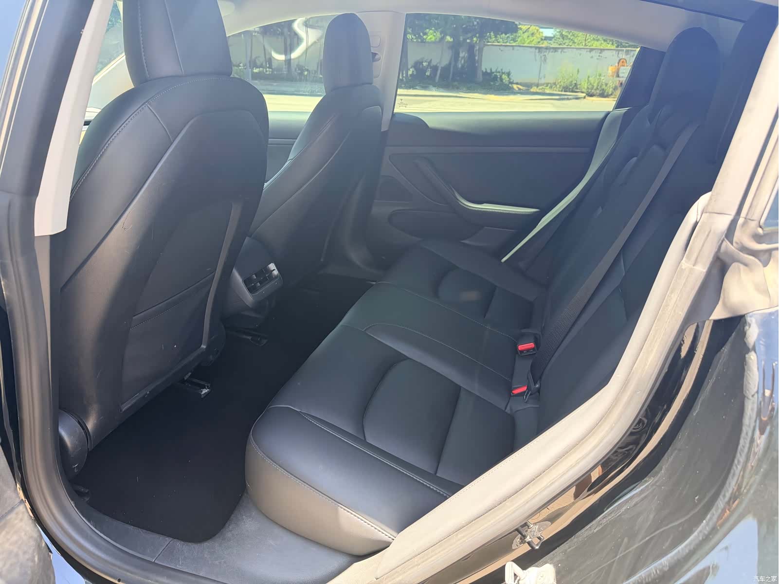 Tesla Model 3, 2021 9