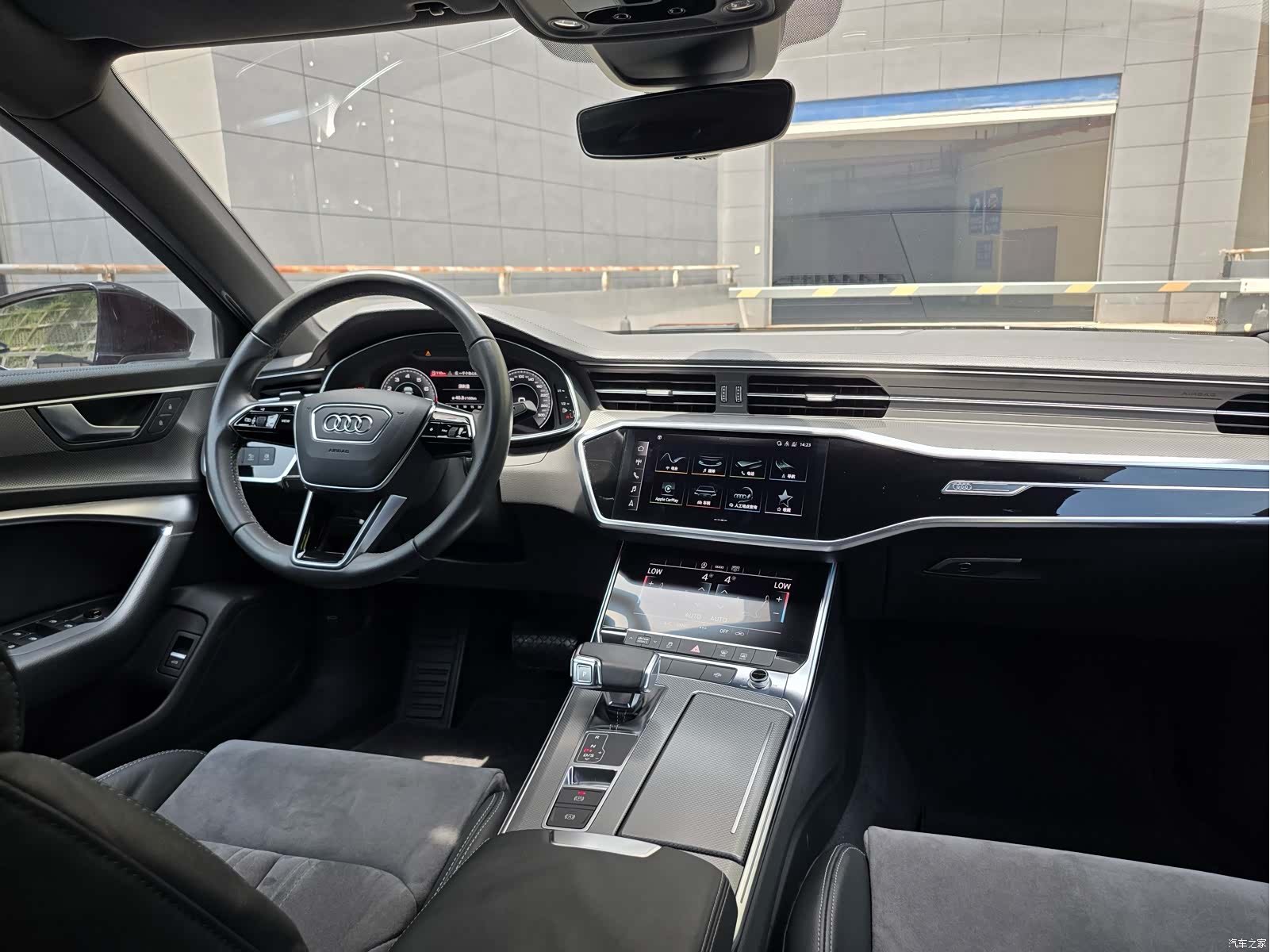 Audi A6L, 2021 все фото