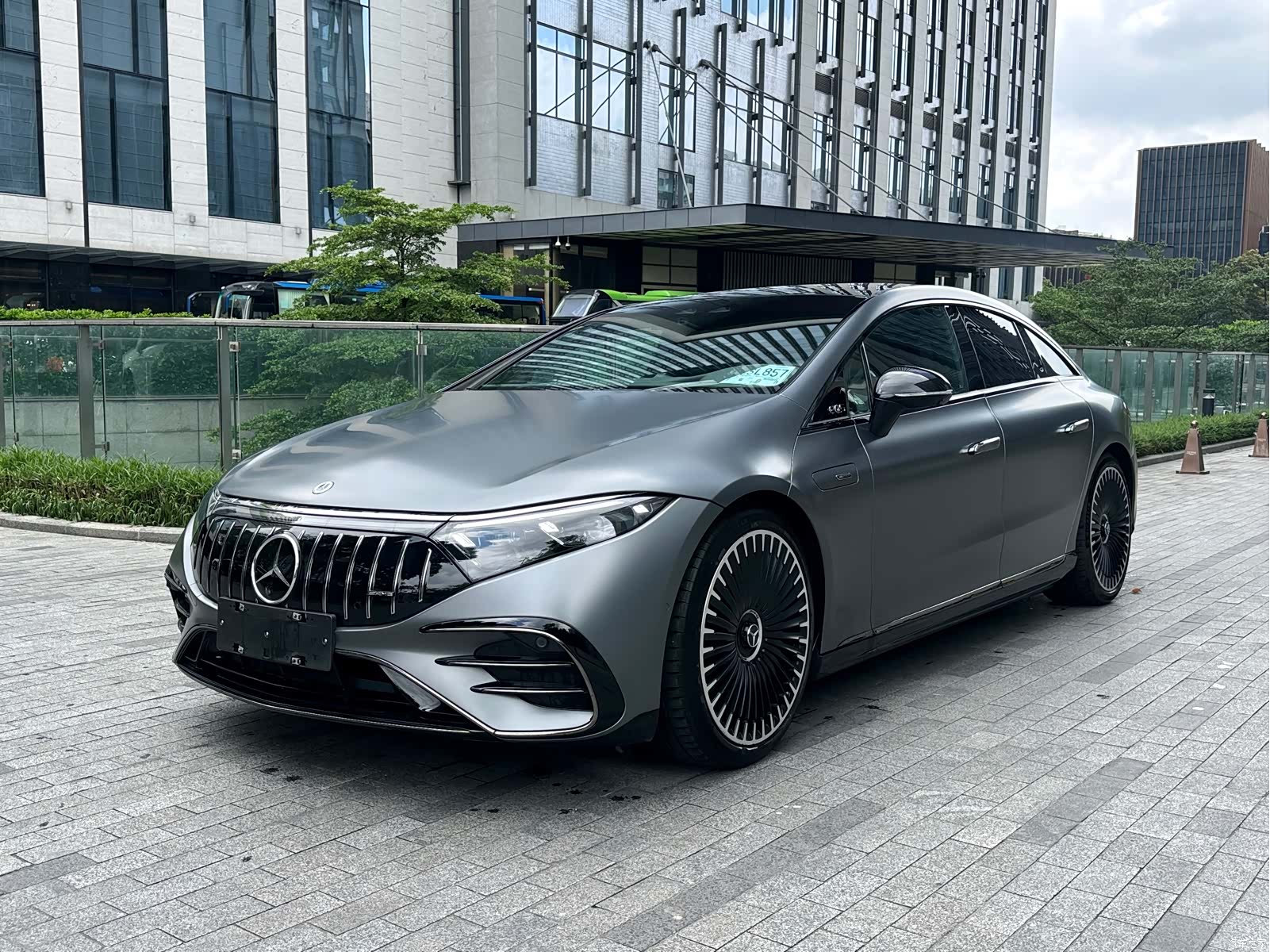 Mercedes-Benz EQS, 2025 3