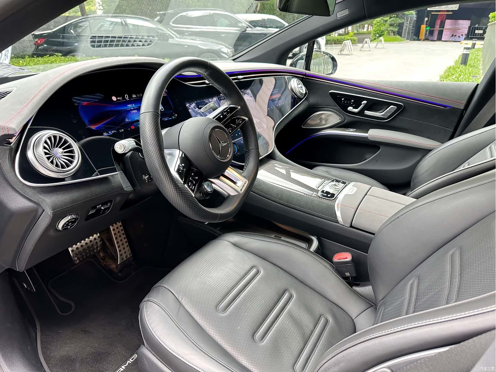 Mercedes-Benz EQS, 2025 13