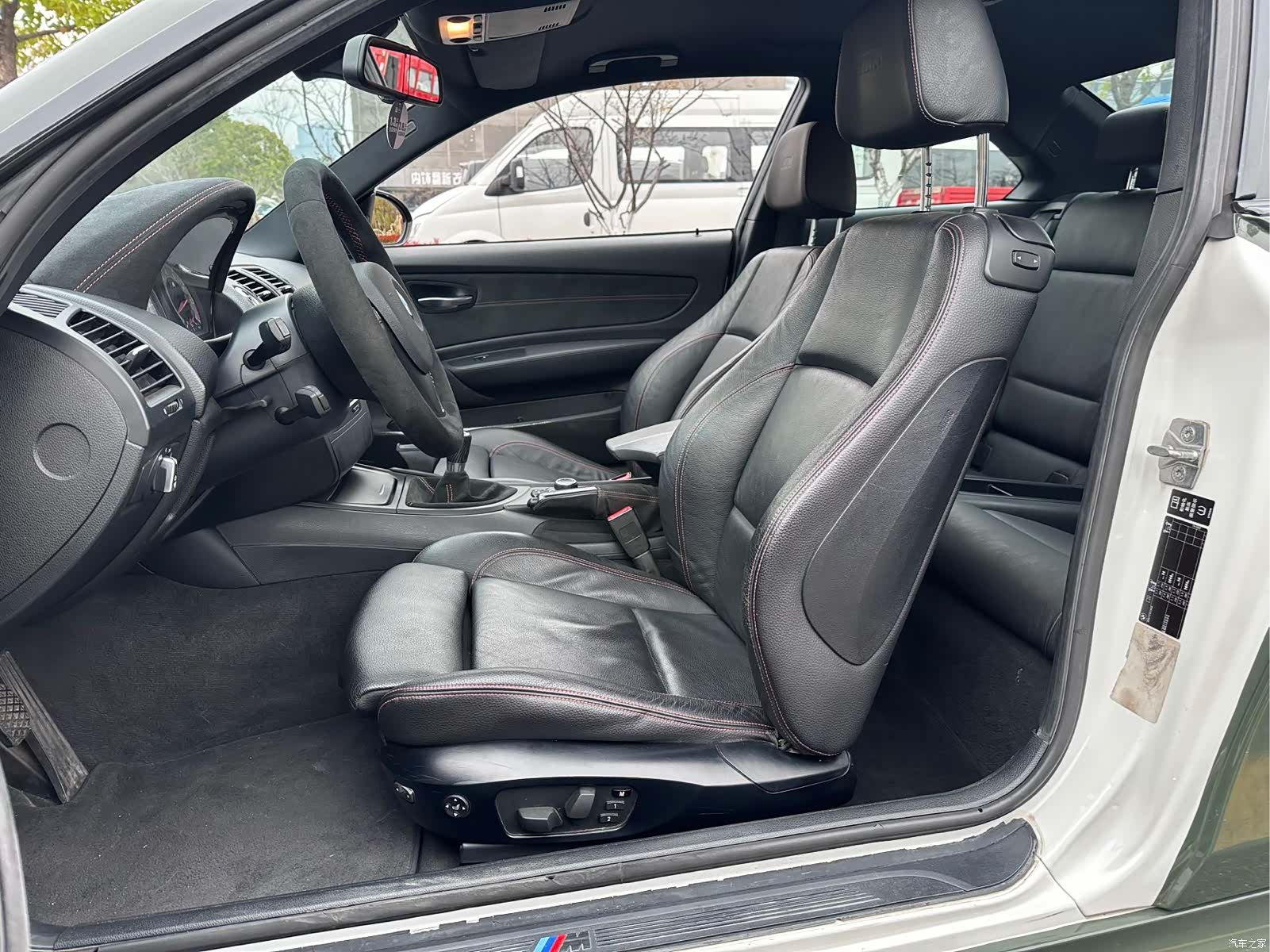 BMW 1 Series, 2012 8