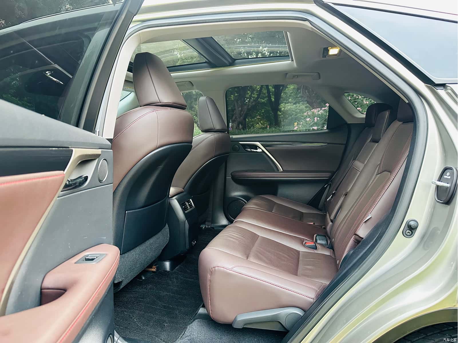 Lexus RX, 2022 9