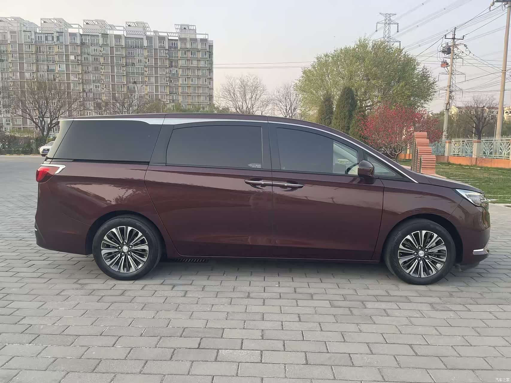 Buick GL8, 2022 4