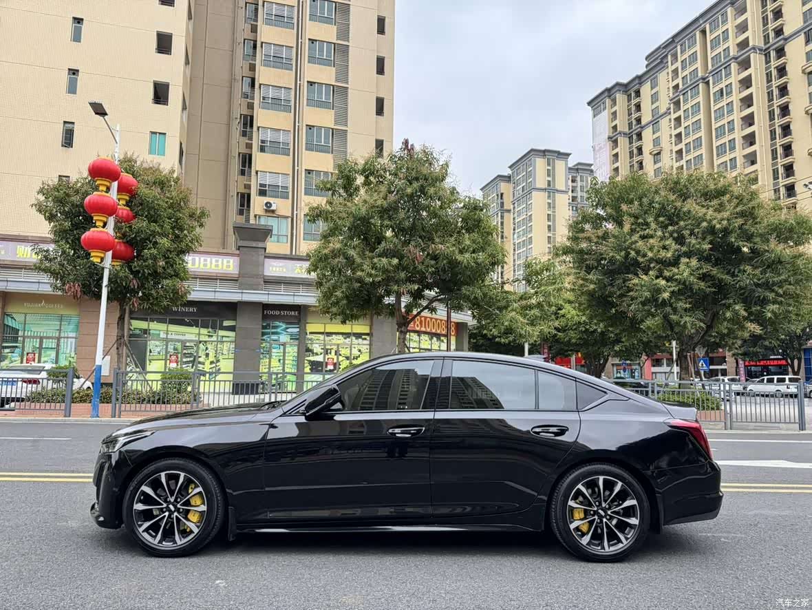 Cadillac CT5, 2023 4
