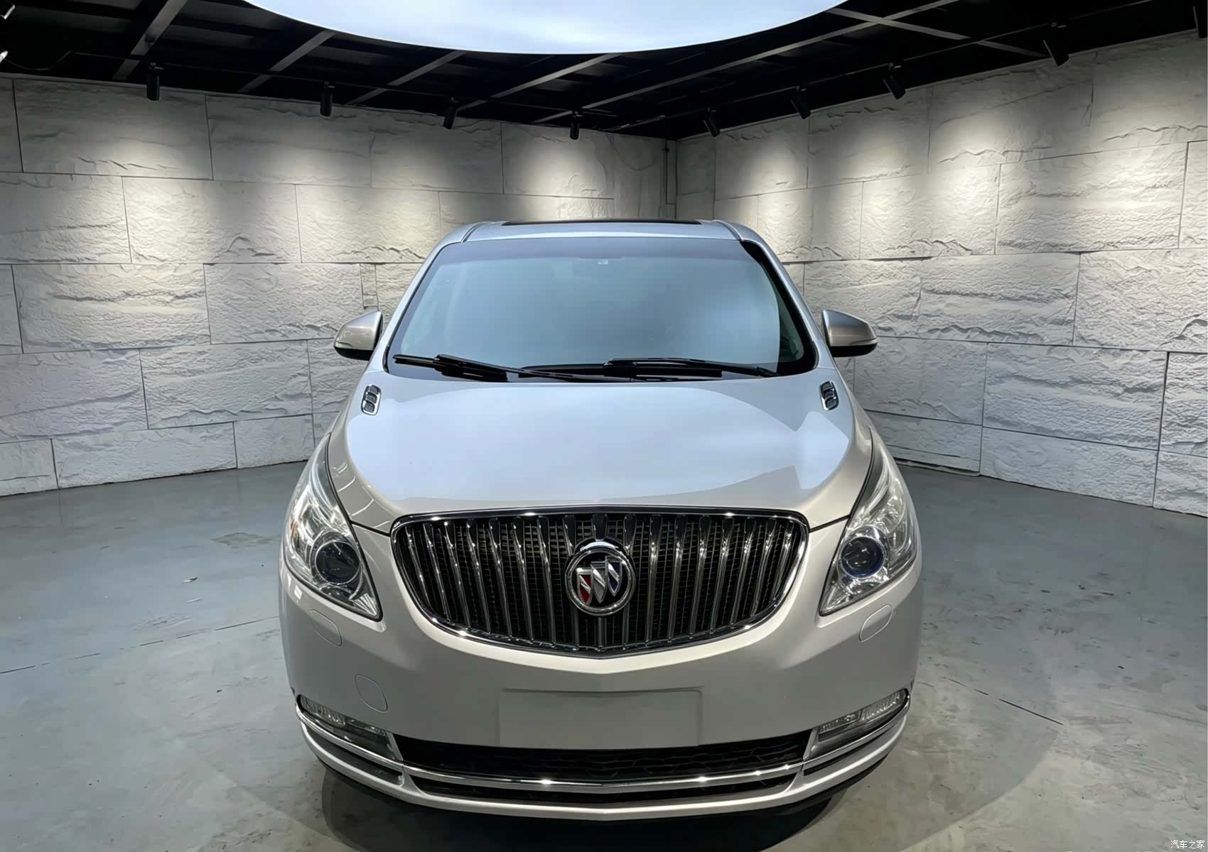Buick GL8, 2016 2