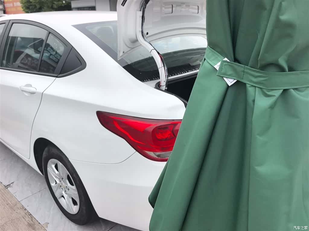 Chevrolet 320, 2019 все фото