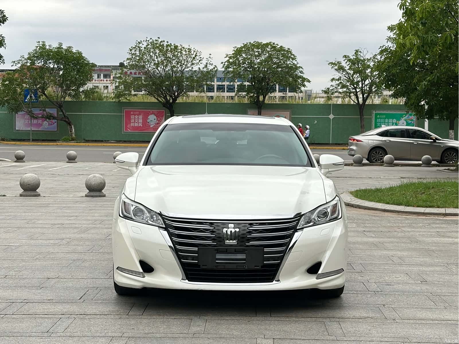 Toyota Crown, 2017 2