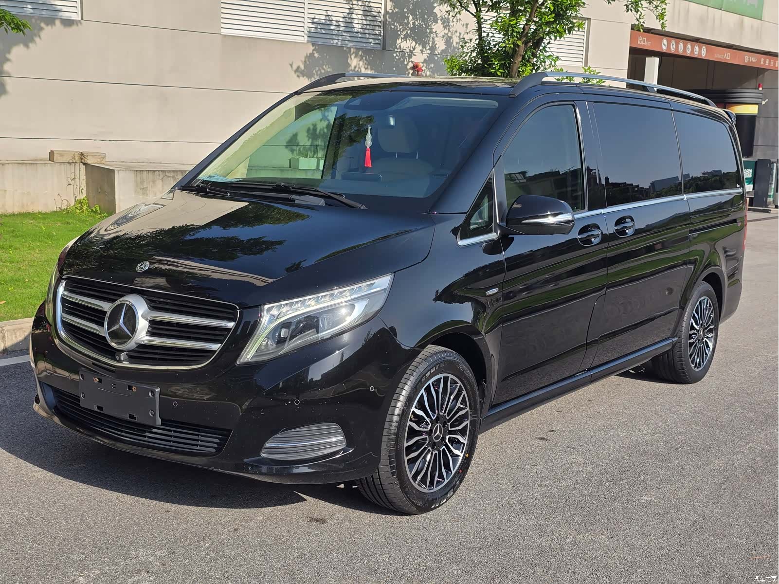 Mercedes-Benz V-Class, 2017 1