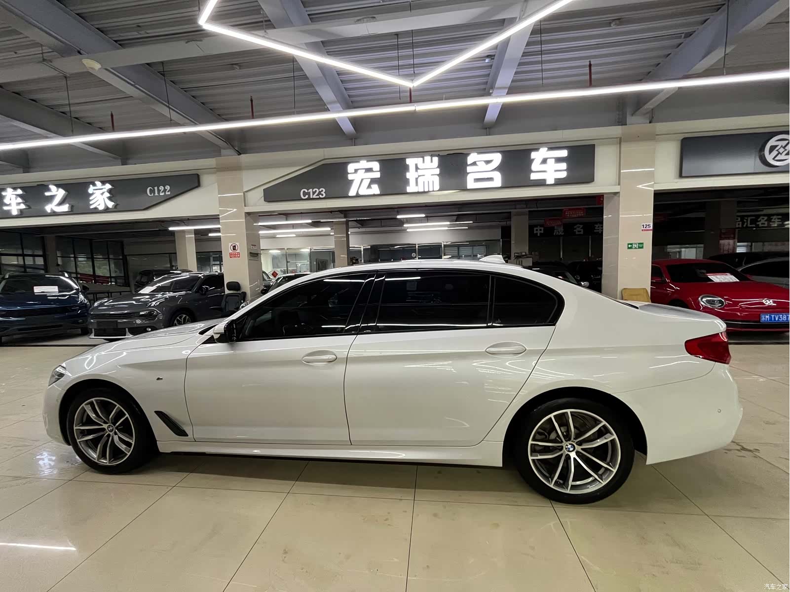 BMW 5 Series, 2019 4