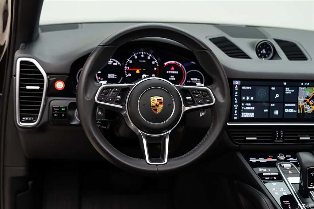 Porsche Cayenne, 2018 12