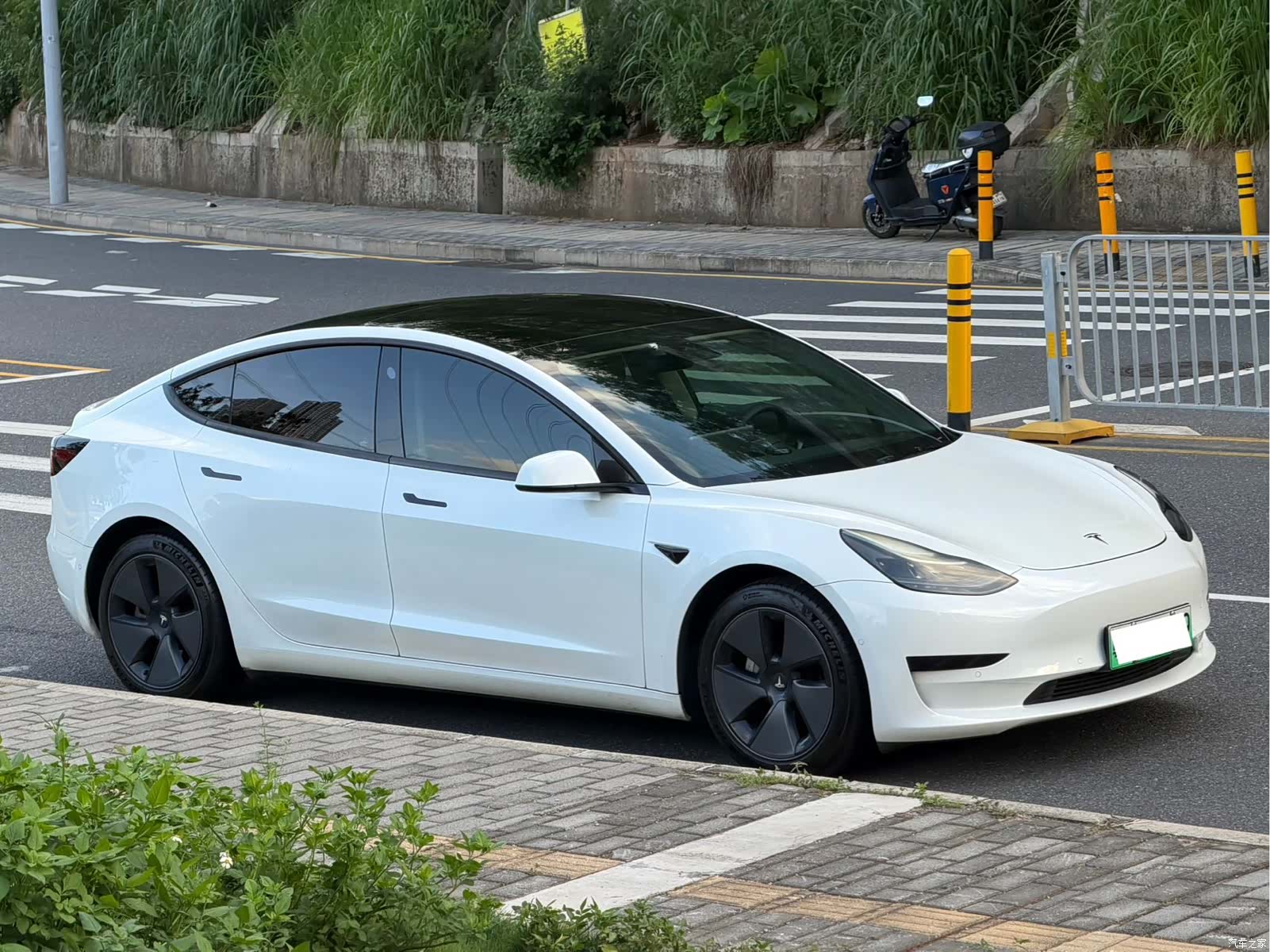 Tesla Model 3, 2021 6