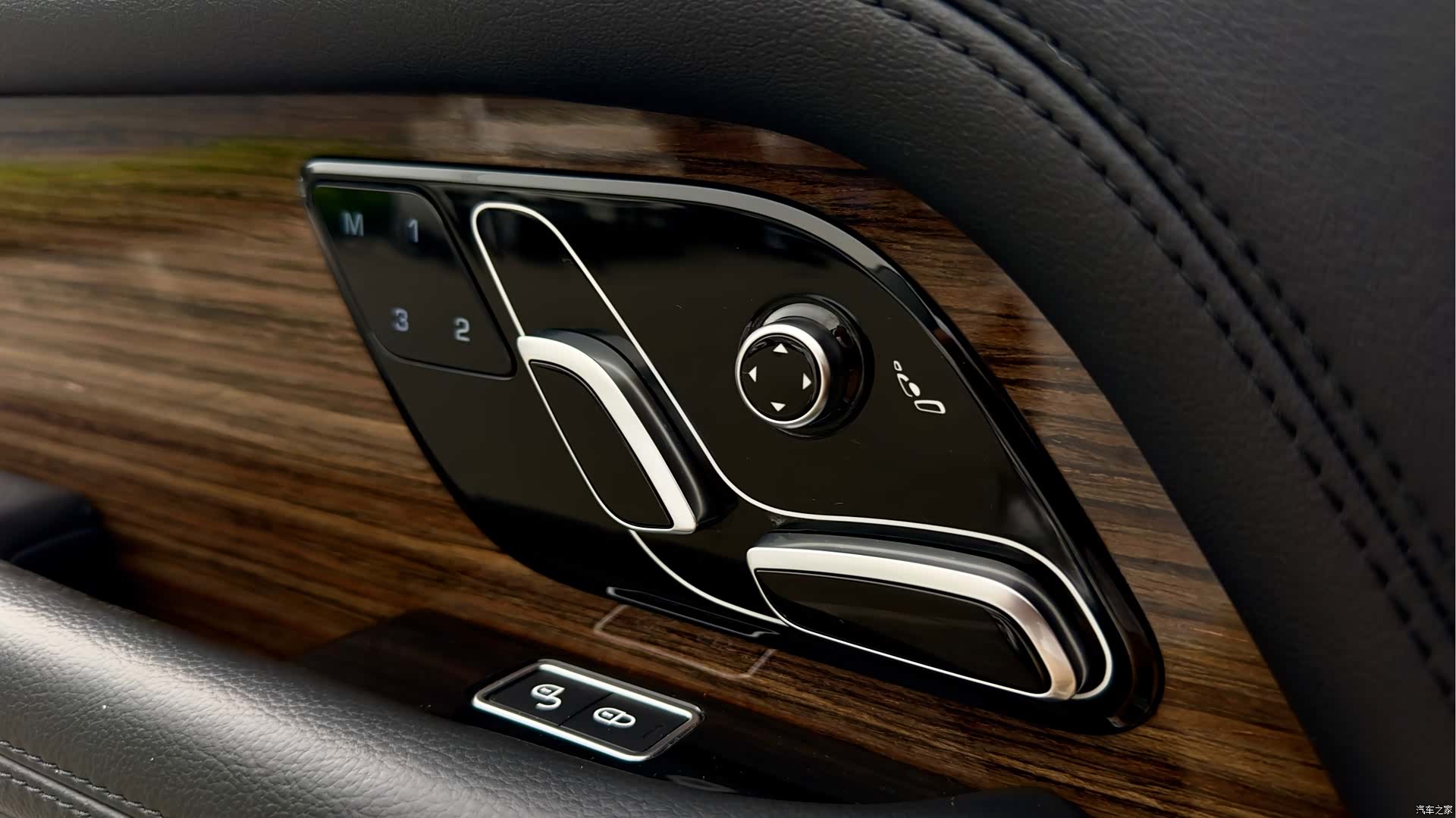 Land Rover Range Rover, 2019 15