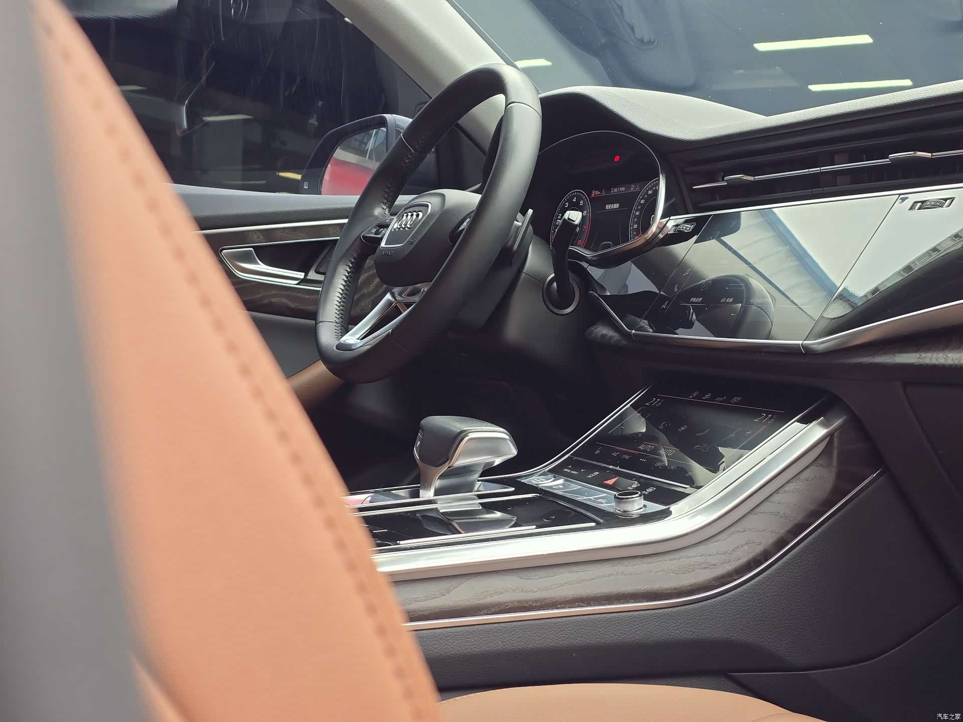 Audi Q8, 2020 12