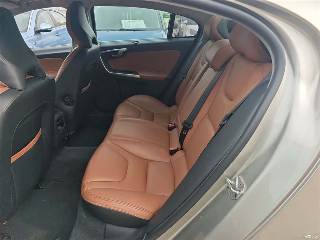 Volvo S60, 2014 17
