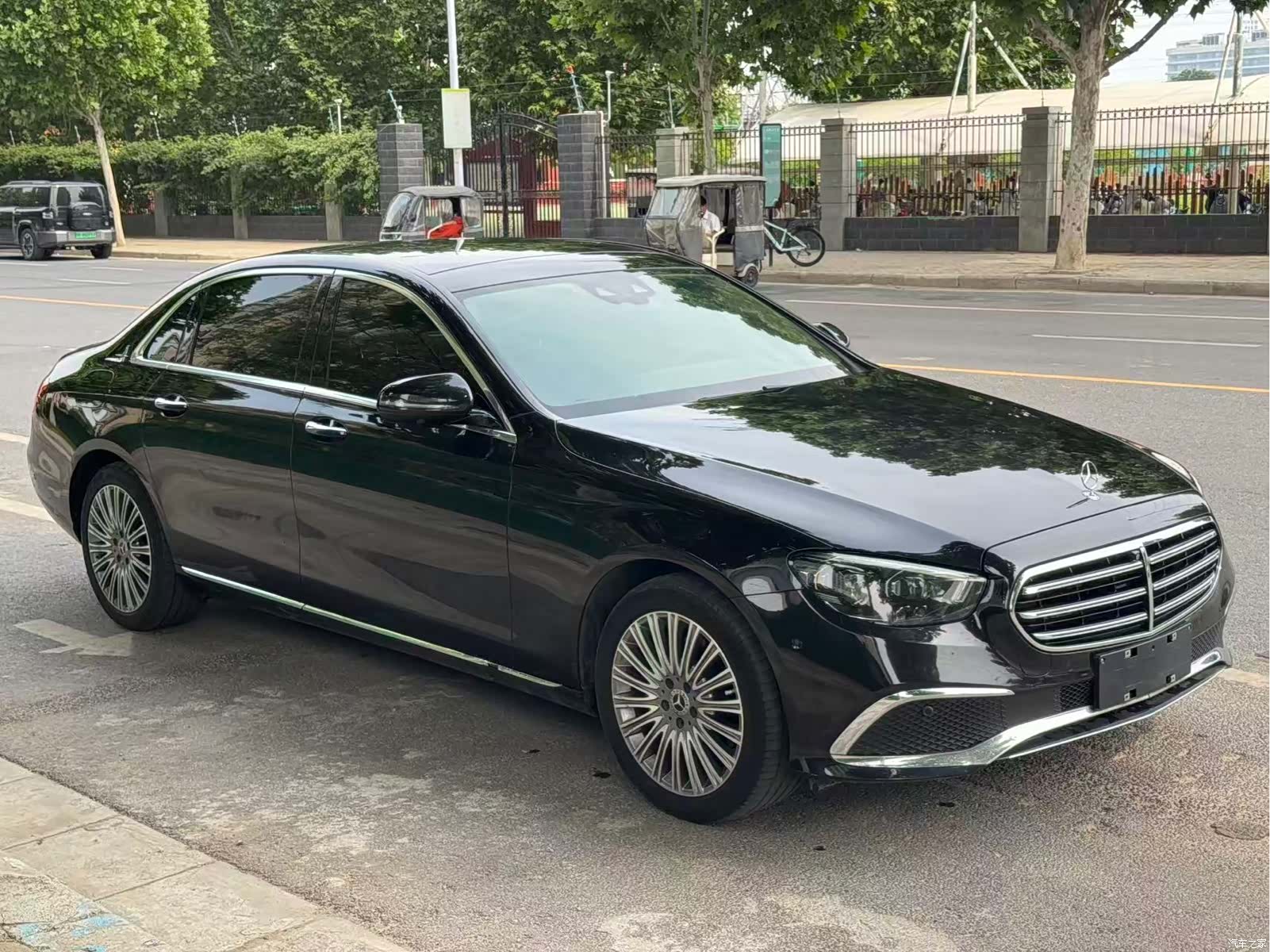 Mercedes-Benz E-Class, 2020 3