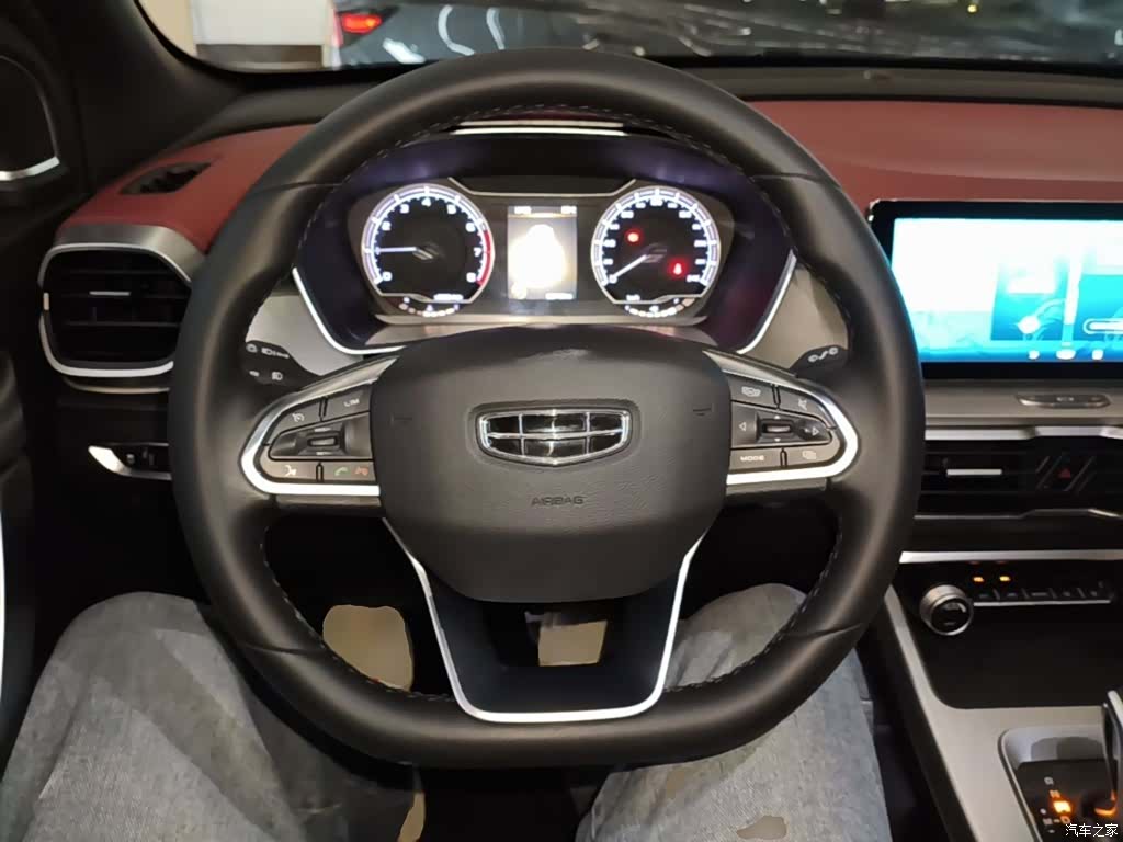 Geely Coolray, 2020 11