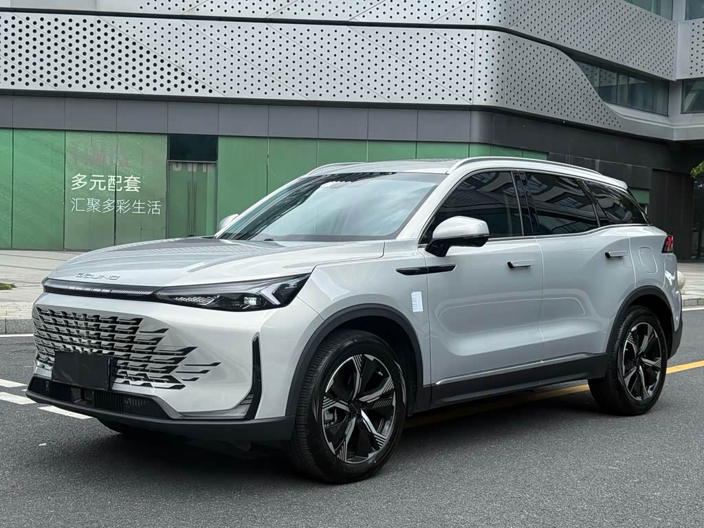 BAIC X7