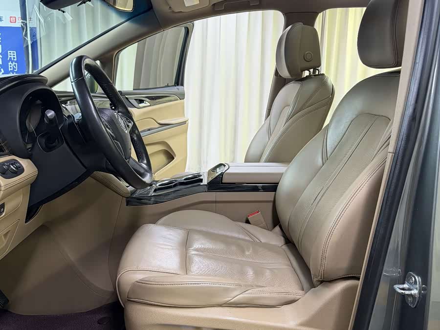 Buick GL8 2018, фото 37