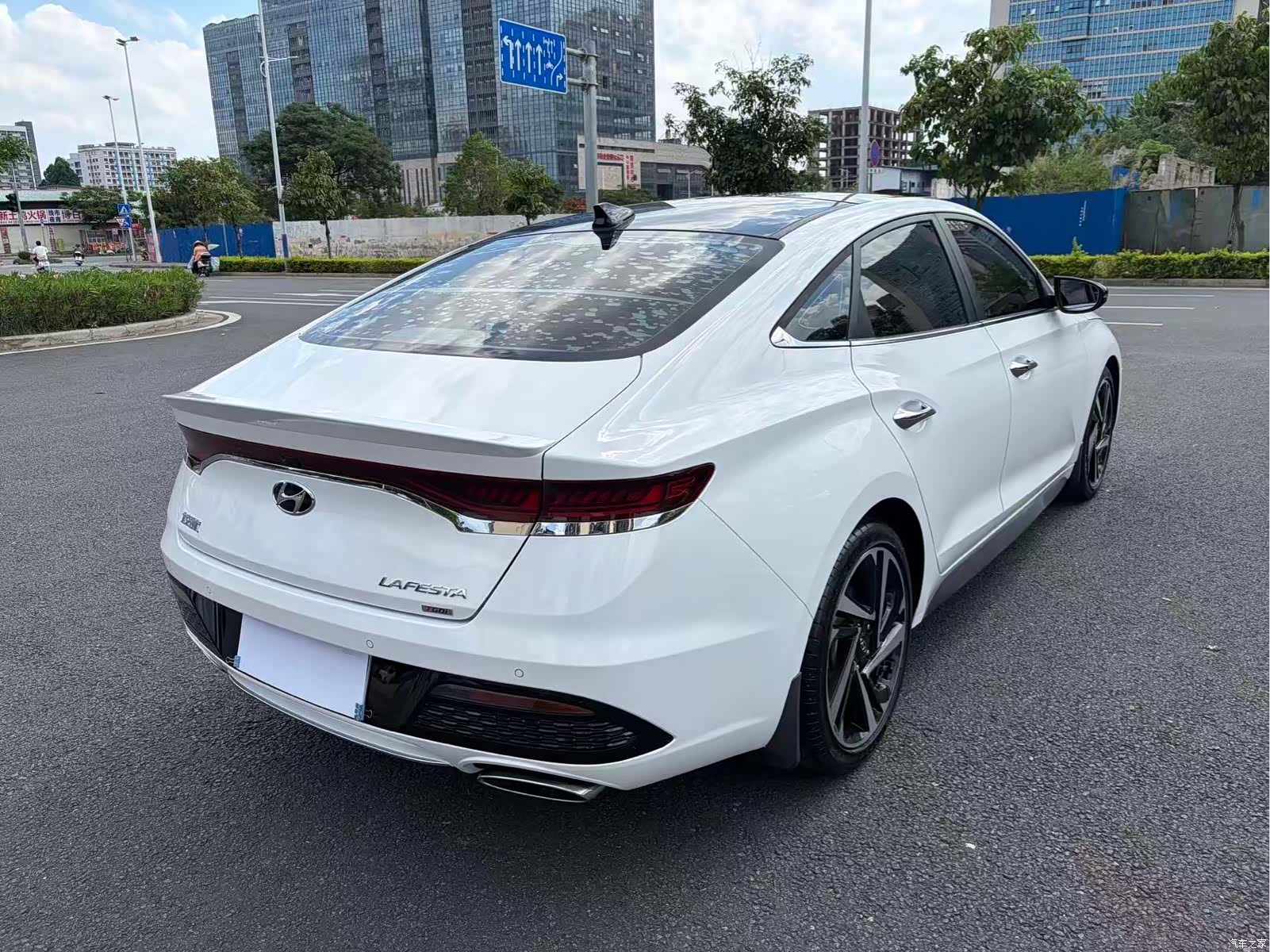 Hyundai Lafesta, 2020 6