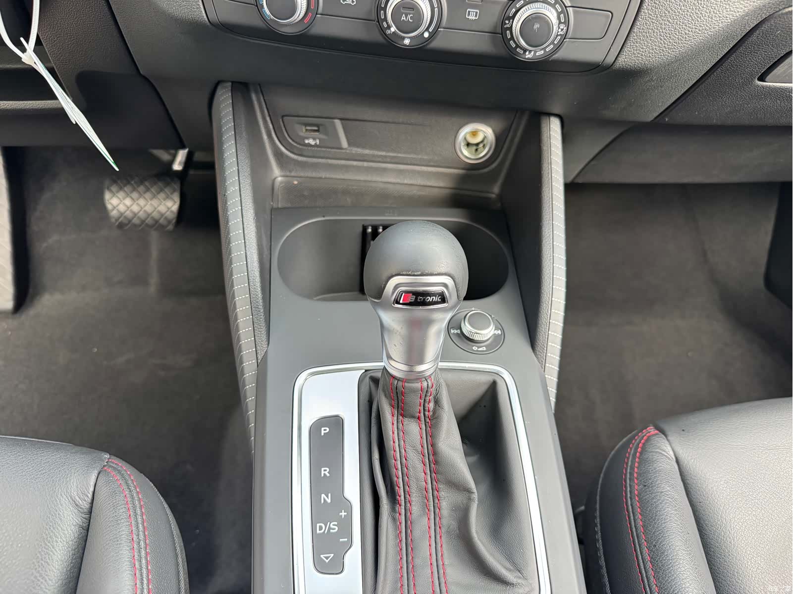 Audi Q2L, 2024 32
