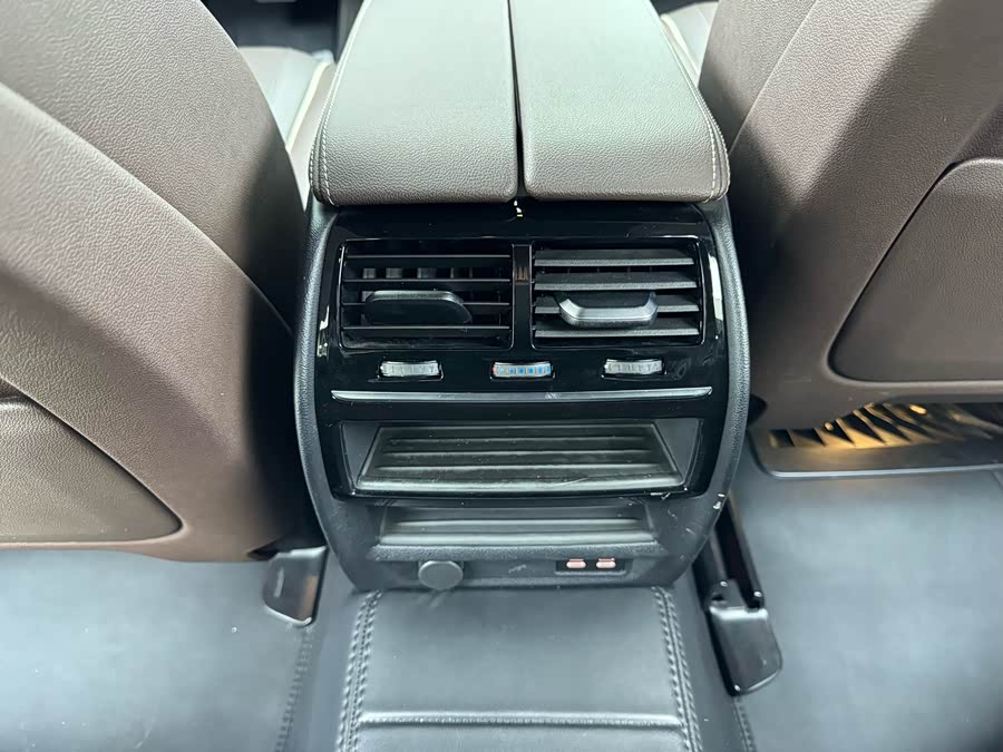 BMW 5 Series 2022, фото 14