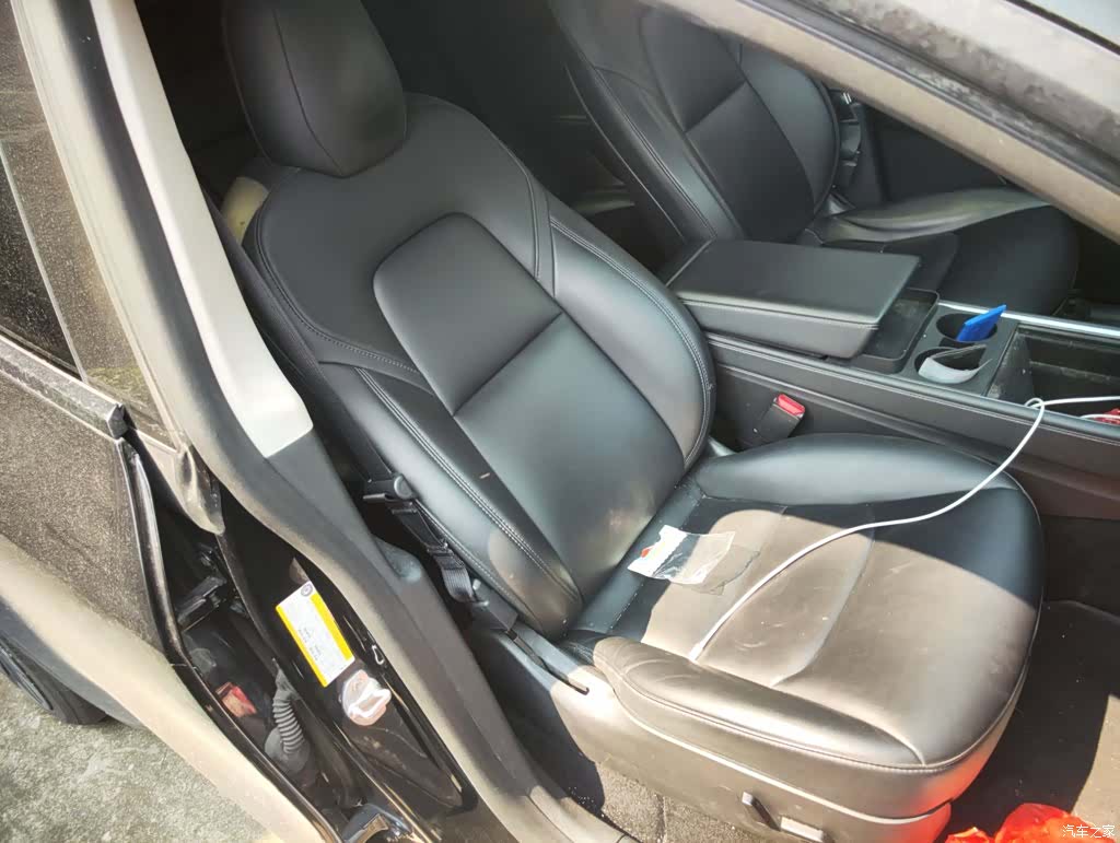 Tesla Model Y, 2022 20