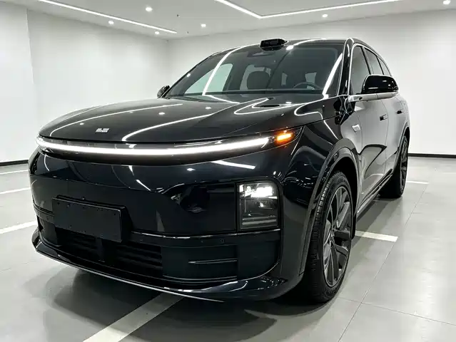 Li Auto L6 2024 — купить из Китая под заказ