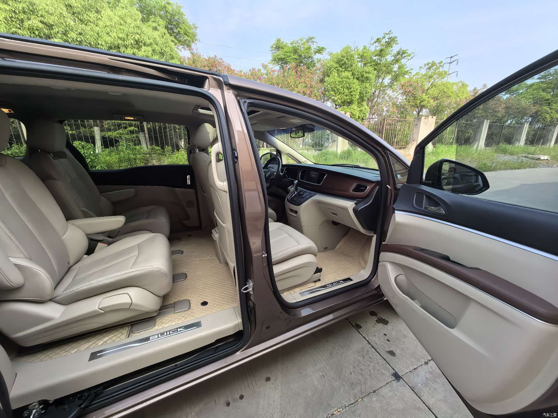 Buick GL8, 2019 26