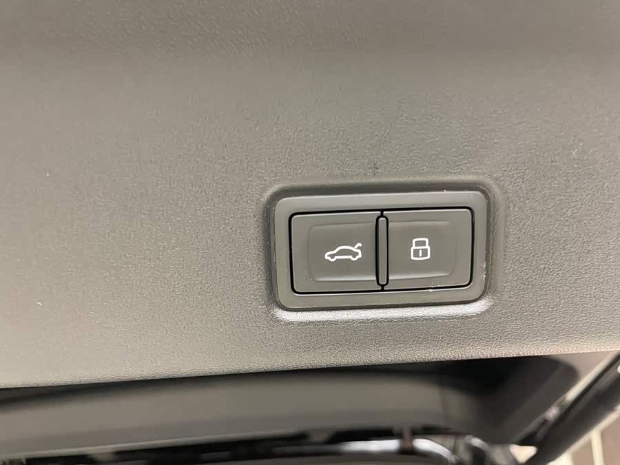 Audi Q6 2025, фото 30