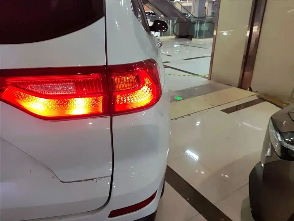 Haval M6