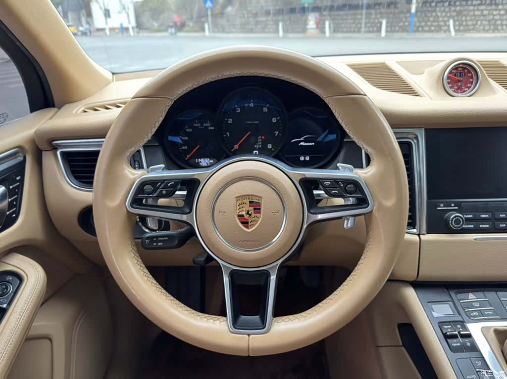 Porsche Macan, 2017 24