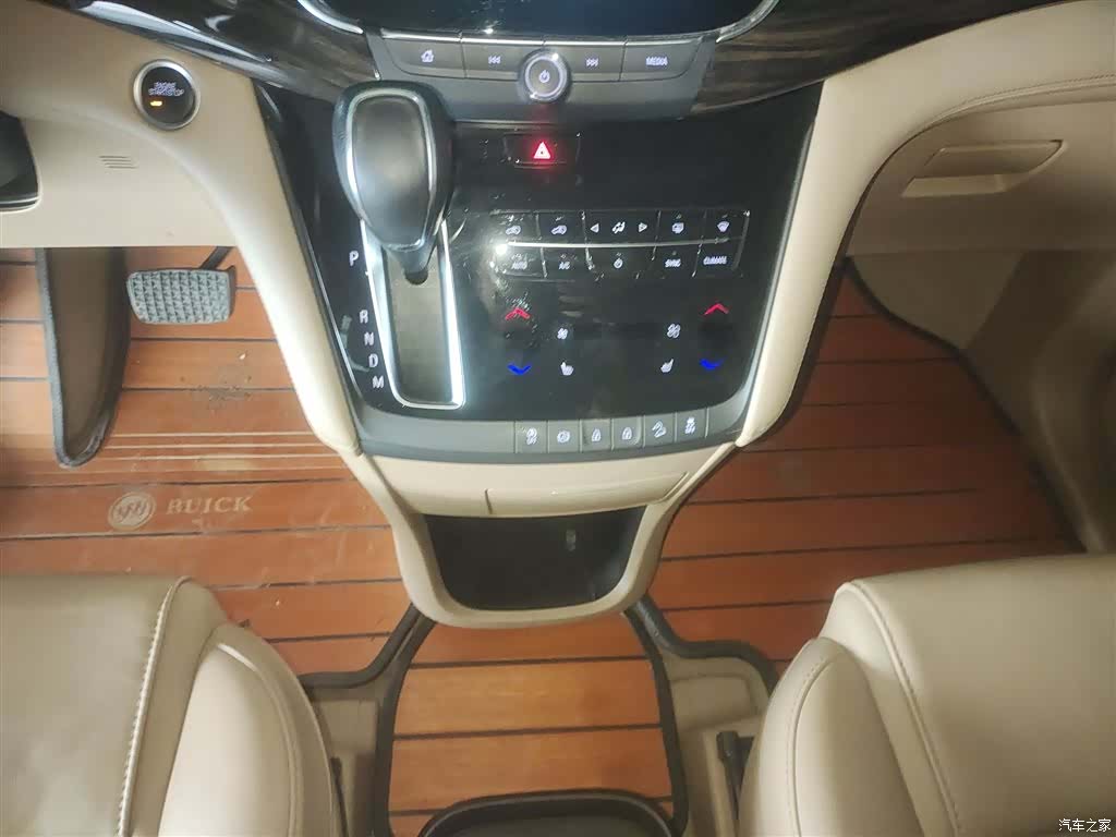 Buick GL8, 2018 14